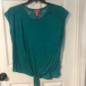 Women’s top. Size 2X.